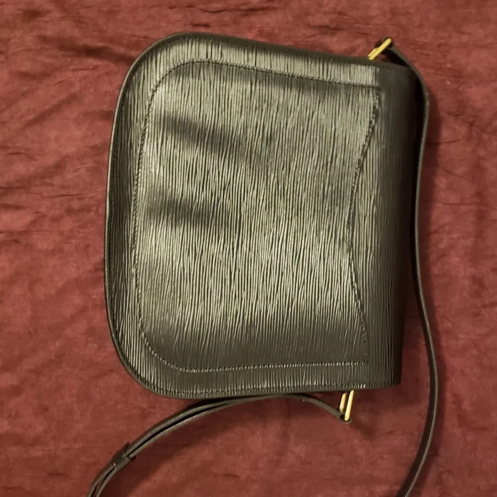 Authentic Louis Vuitton epi leather saddle bag black - Picture 8 of 14